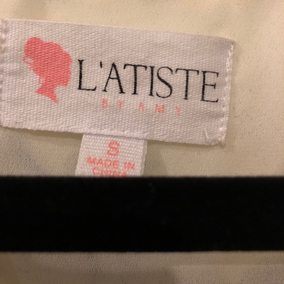 Latiste Ruffle Short Romper - Picture 4 of 4